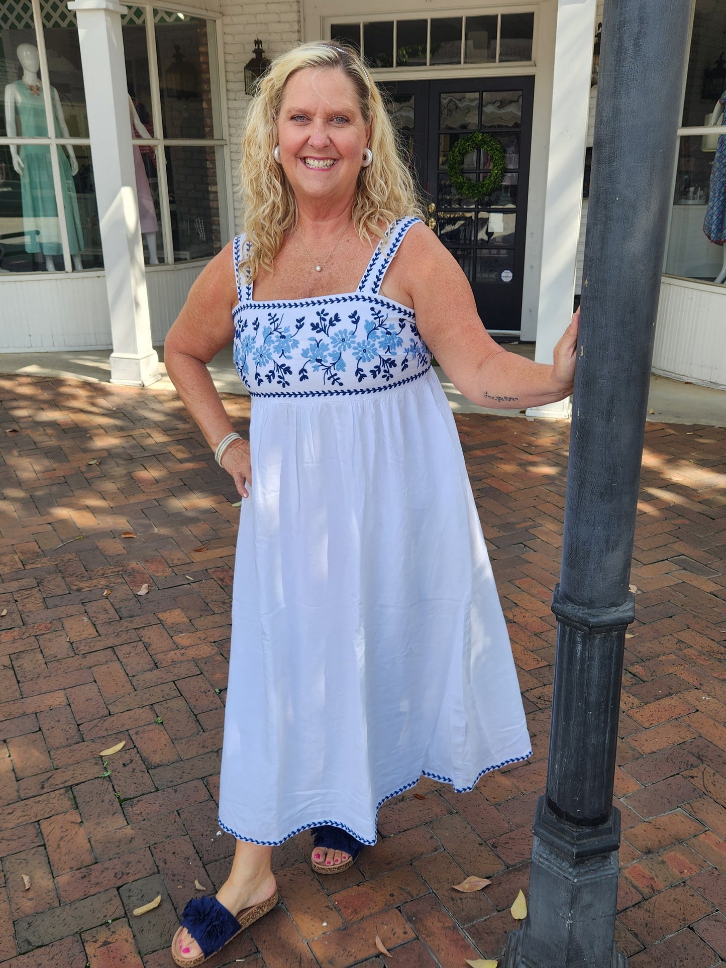 Erilyn Midi Dress